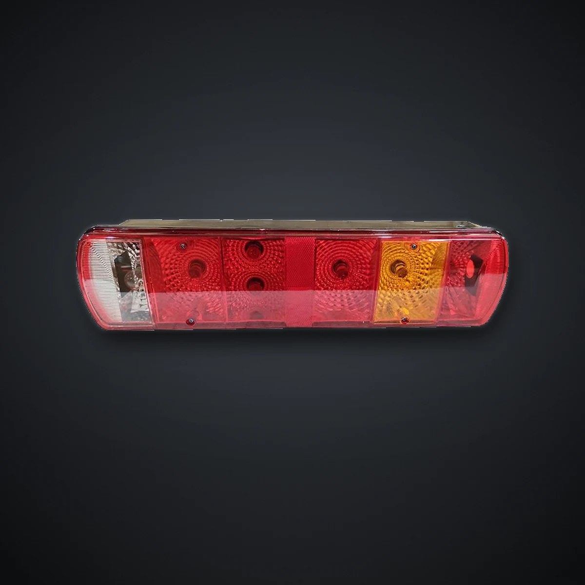 Фонарь задний правый (4 шпильки) HOWO T5G WG9719810012 VALMO VALMO000538